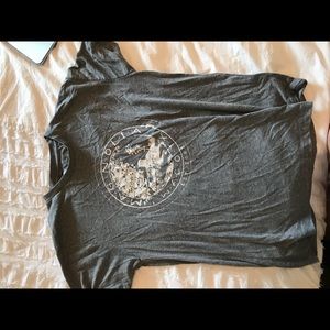 Magnolia graphic Tee